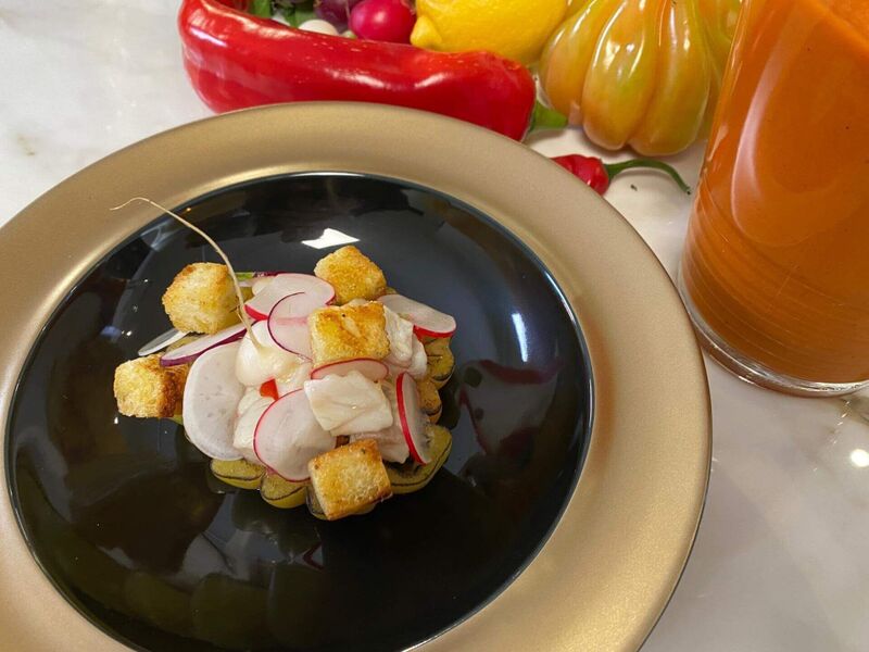 Ceviche van zeebaars - puntpaprika - Coeur de Boeuf tomaat 