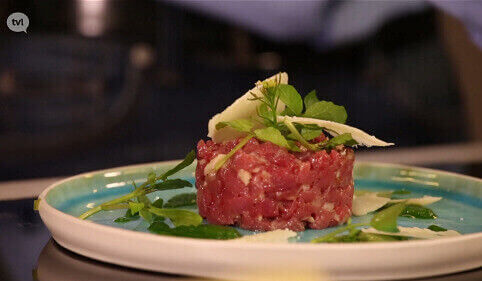 Tartaar van haspengouw beef, gerookte paling en waterkers