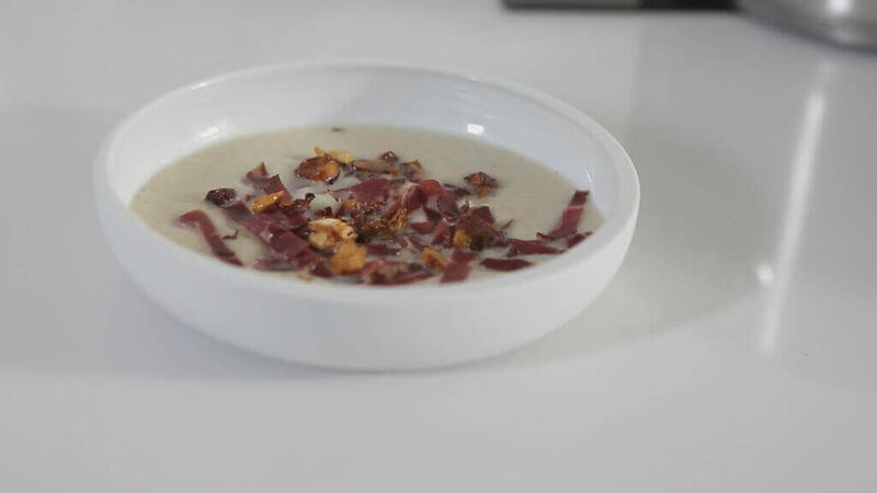 Soep van aardpeer & knolselder