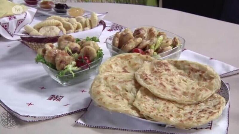 Marokkaanse pannenkoeken en brood